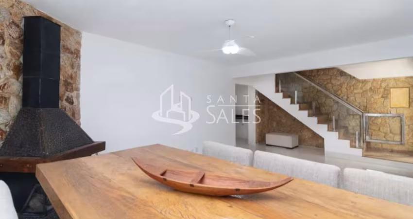 Casa à venda em São Paulo-SP, na Mooca: 2 quartos, 2 suítes, 4 banheiros, 3 vagas e 180m² de área!