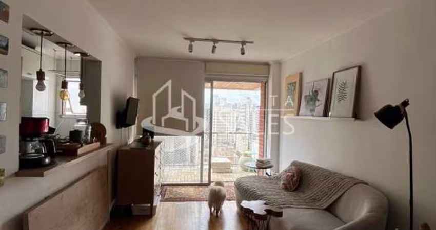 Apartamento à venda em Indianópolis, São Paulo-SP: 1 quarto, 1 sala, 1 banheiro, 1 vaga, 48m². Venha conferir!