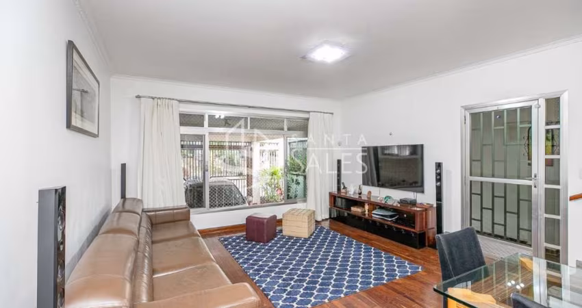 Impecável casa à venda em São Paulo-SP, Mirandópolis: 3 quartos, 1 suíte, 1 sala, 4 banheiros, 173m². Confira já!