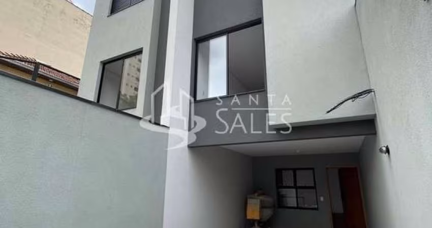 Residência Espaçosa com 4 Quartos na Chácara Inglesa, São Paulo-SP: 2 Banheiros, 2 Vagas de Garagem e 170m² de Área.