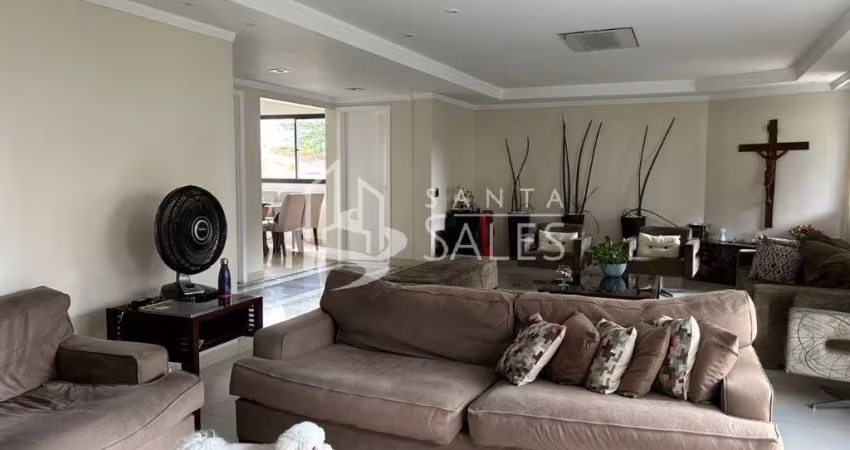 Luxuoso apartamento à venda no Tatuapé, São Paulo-SP! 3 quartos, 3 suítes, sala ampla, 5 banheiros, 2 vagas de garagem.