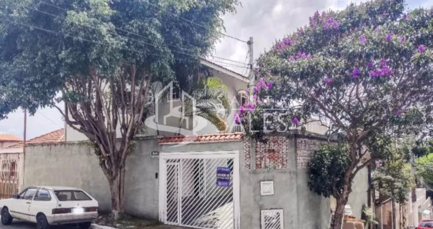 Casa à venda em São Paulo-SP, Parque Vitória - 3 quartos, 3 suítes, 1 sala, 4 banheiros, 3 vagas - 142 m². Imperdível!