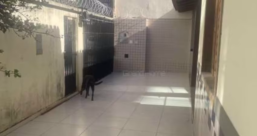 Casa 5 quartos em Itapuã