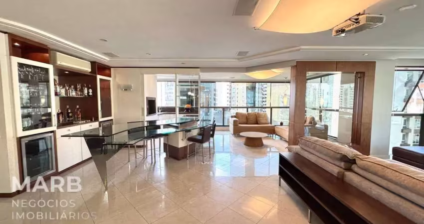 Apartamento com 4 dormitórios à venda, 230 m² por R$ 3.500.000,00 - Centro - Florianópolis/SC