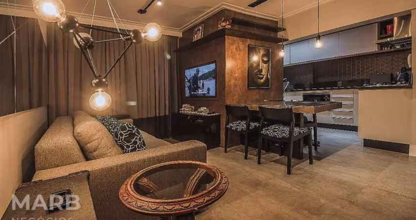 Apartamento com 2 dormitórios à venda, 61 m² por R$ 860.000,00 - Centro - Florianópolis/SC