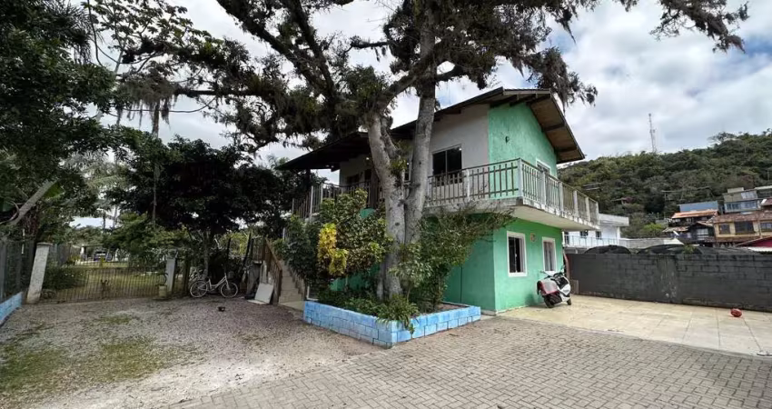 Apartamento em armação do pântano do sul, florianópolis/sc