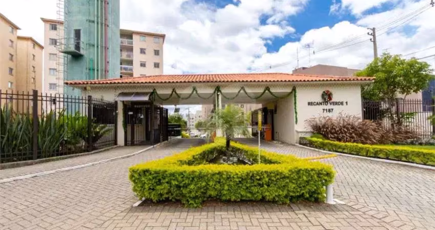 Apartamento com 3 quartos à venda em Capão Raso - PR