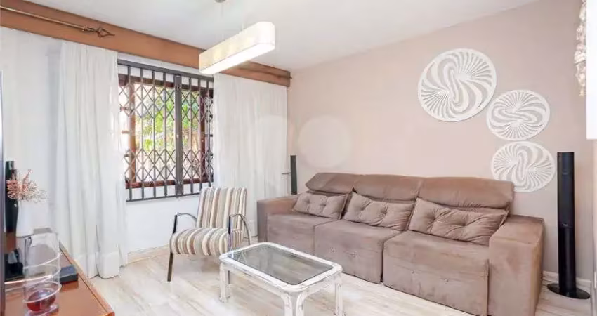Casa com 3 quartos à venda em Alto Boqueirão - PR