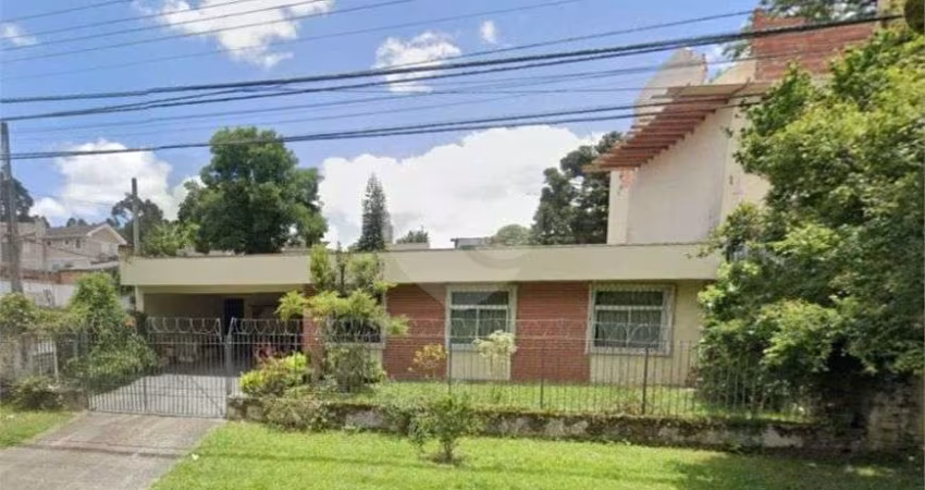 Casa com 4 quartos à venda em Bigorrilho - PR