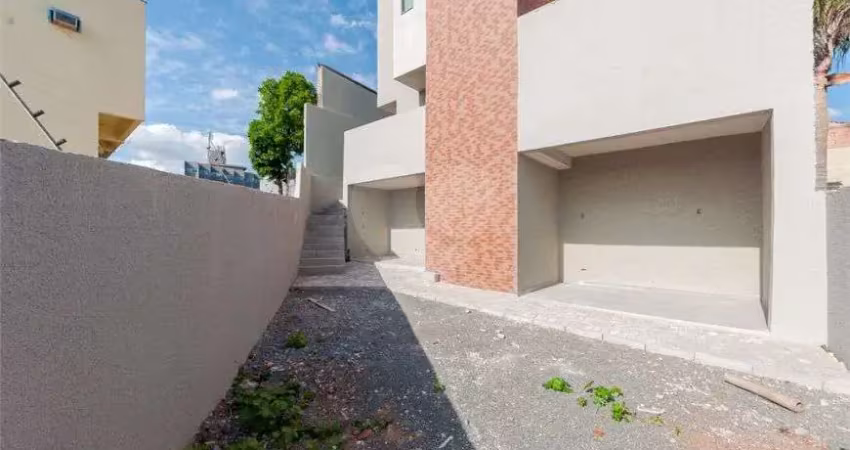 Sobrado com 3 quartos à venda em Fazendinha - PR