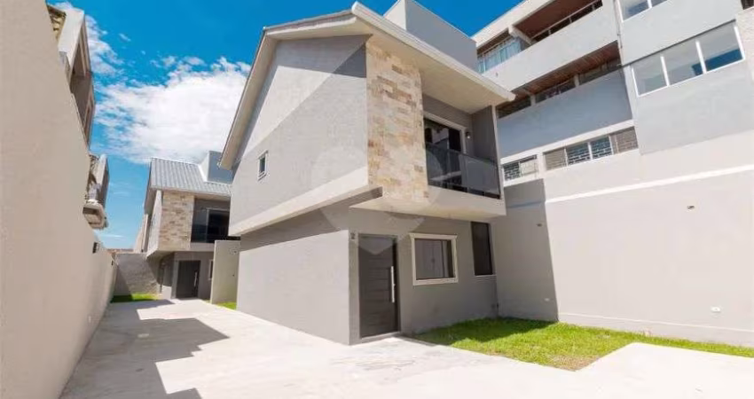 Sobrado com 3 quartos à venda em Bairro Alto - PR