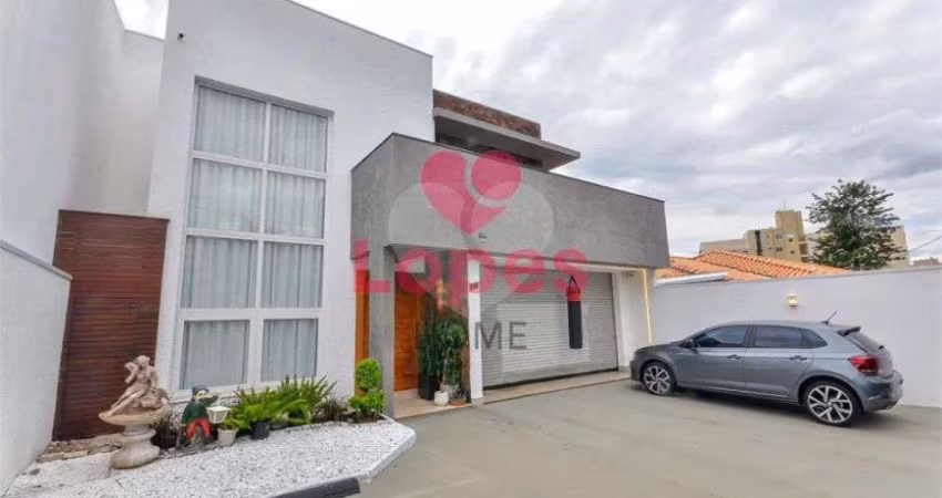 Sobrado com 3 quartos à venda em Portão - PR
