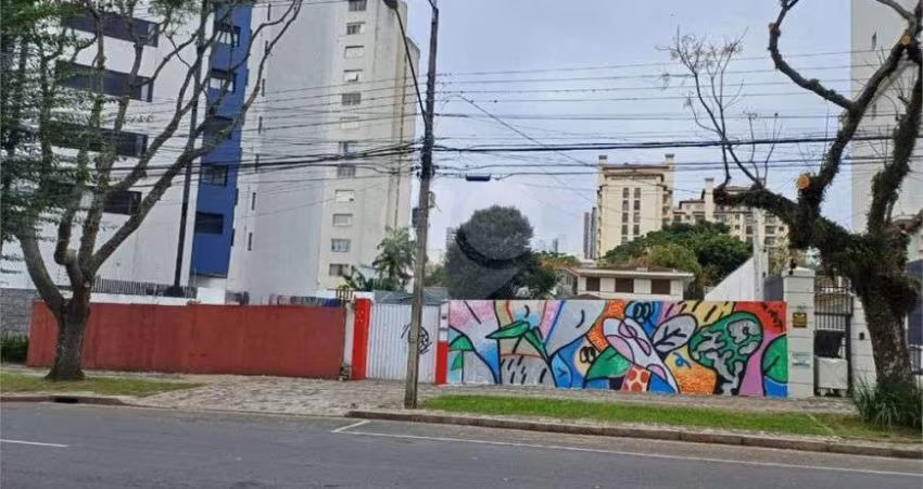 Terreno à venda em Centro - PR