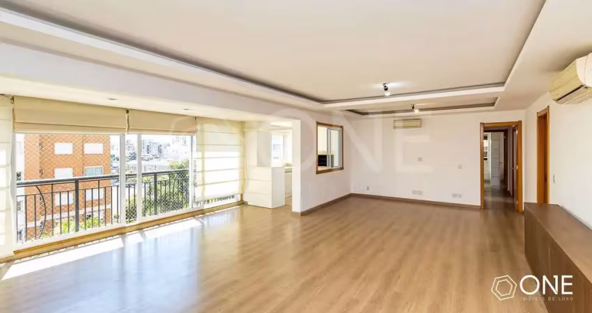 Apartamento com 3 quartos para alugar na Avenida Túlio de Rose, 330, Jardim Europa, Porto Alegre