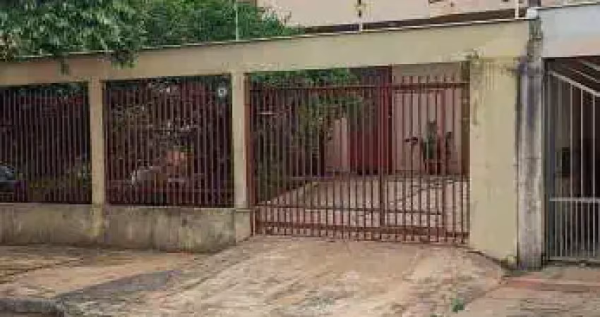Sobrado a venda  ,terreno de 300 m²  , 180 m² de construção jd. acapulco