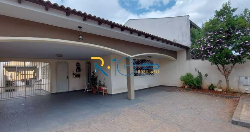 Casa assobradada  a Venda Terreno de 309,38 M² , 219,86 M² de construção  .