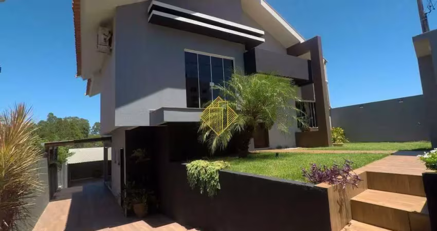 Sobrado à venda, 3 quartos, 1 suíte, 4 vagas, Vila Industrial - Toledo/PR