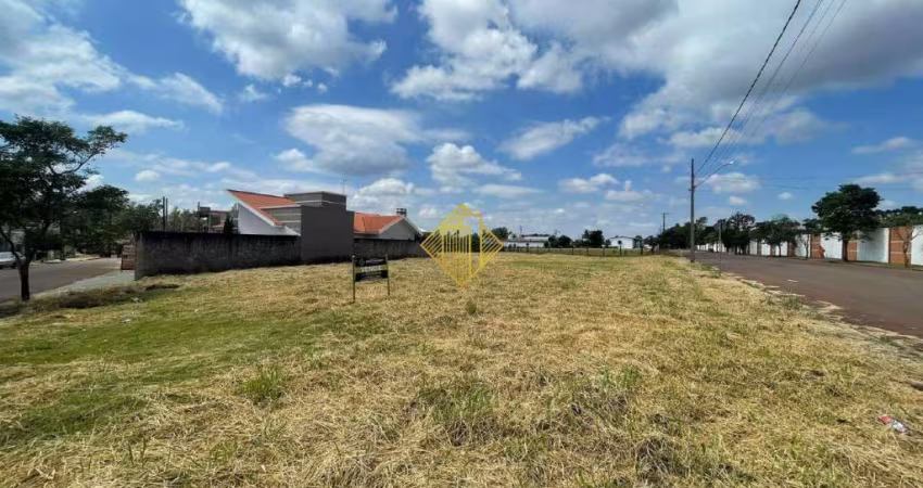 Lote à venda, de esquina, próximo ao Lago Novo, Vila Industrial - Toledo/PR