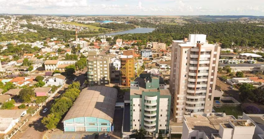 Apartamento com grande sacada na região do lago de Cascavel- PR