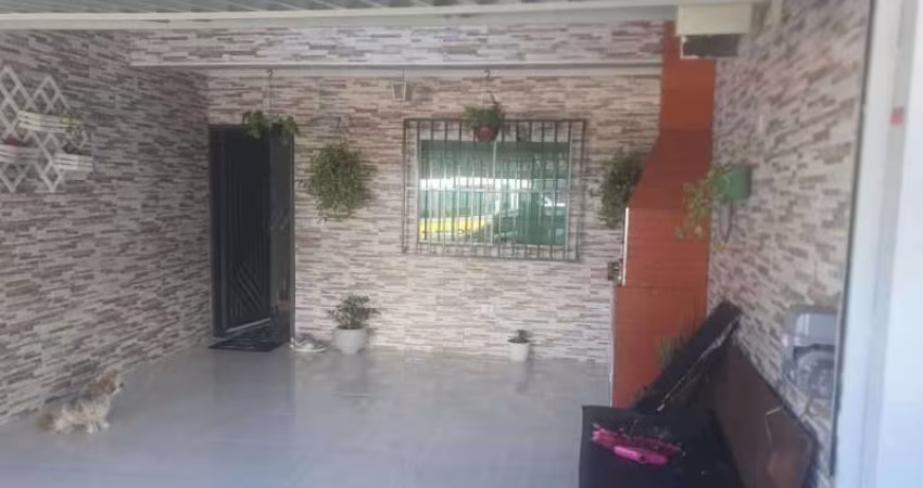 Casa com 2 quartos à venda na Rua Milão, Utinga, Santo André