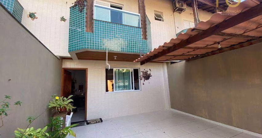 Sobrado com 2 dormitórios à venda, 90 m² por R$ 570.000,00 - Maracanã - Praia Grande/SP