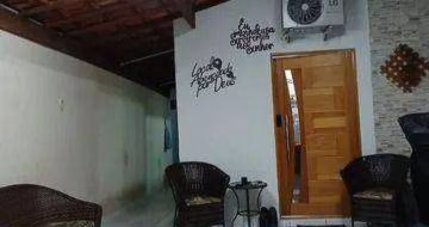 Casa Geminada 02 dormitorios 01 suite - Guilhermina/Praia Grande-SP