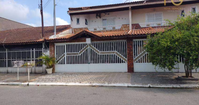 Sobrado com 3 dormitórios à venda, 131 m² por R$ 850.000,00 - Boqueirão - Praia Grande/SP