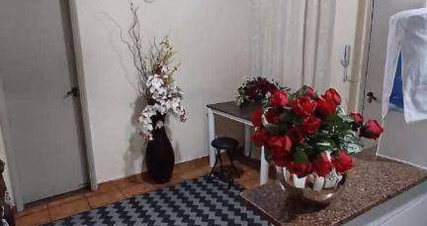 APARTAMENTO À VENDA- GUILHERMINA - PRAIA GRANDE.