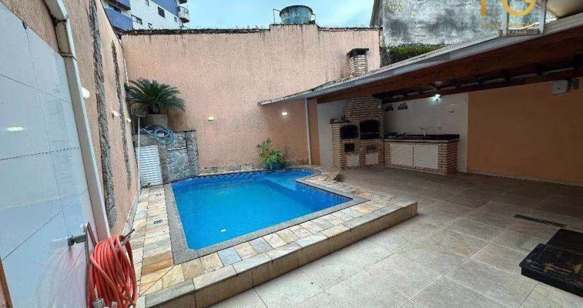 Sobrado de alto padrão com 3 suítes à venda, 219 m² por R$ 1.400.000 - Vilamar - Praia Grande/SP
