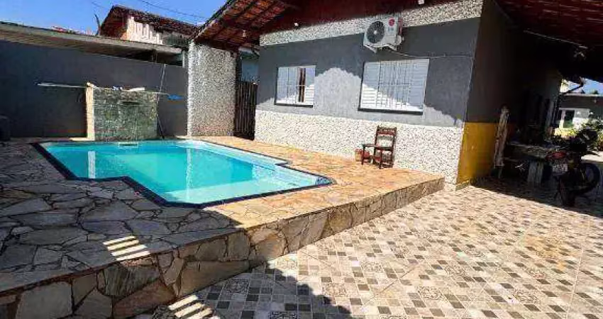 Casa com 3 dormitórios à venda, 165 m² por R$ 690.000,00 - Maracana - Praia Grande/SP