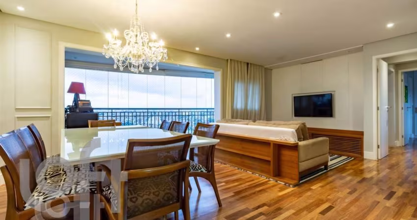Apartamento à venda em Campo Belo com 109 m², 3 quartos, 3 suítes, 2 vagas