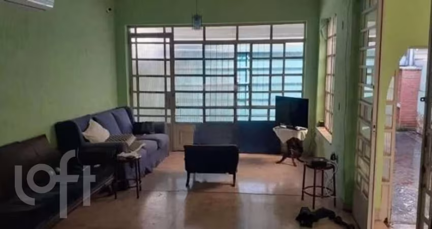 Casa à venda em Aclimação com 450 m², 3 quartos, 2 vagas