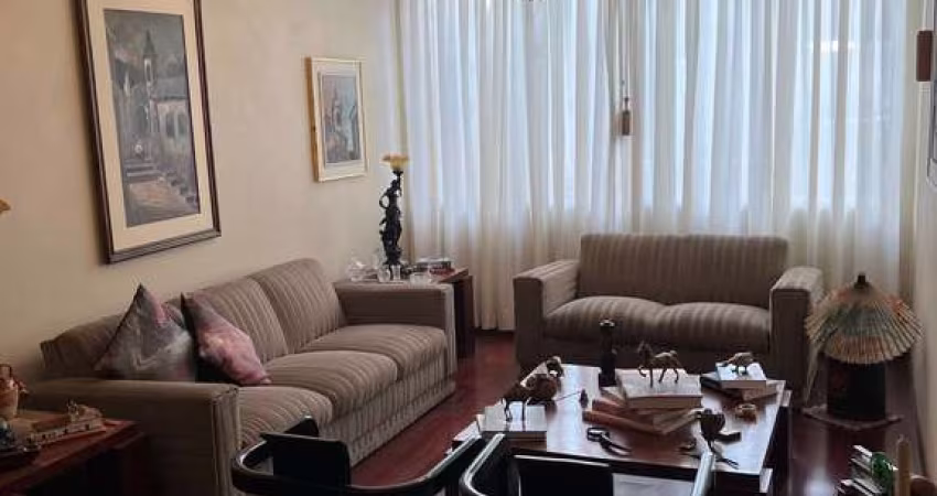 Apartamento à venda em Alto de Pinheiros com 160 m², 3 quartos, 2 vagas