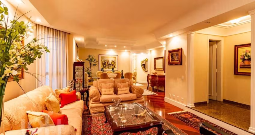 Apartamento à venda em Vila Mariana com 190 m², 4 quartos, 3 vagas