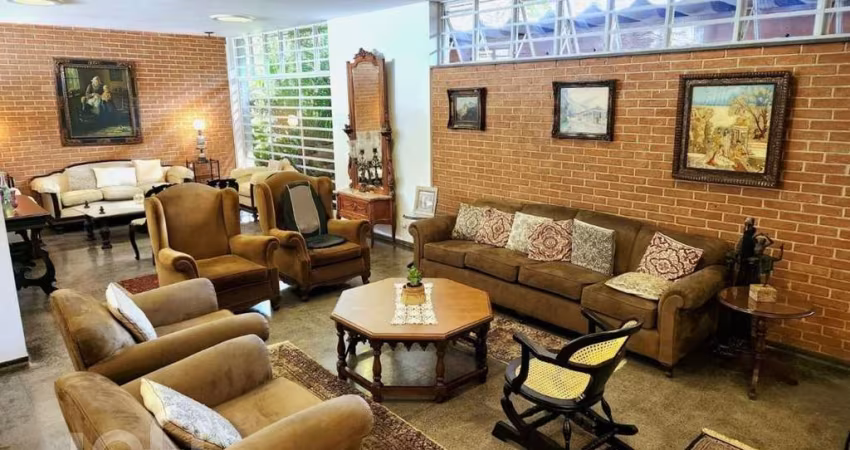 Casa ampla no Alto de Pinheiros - SP