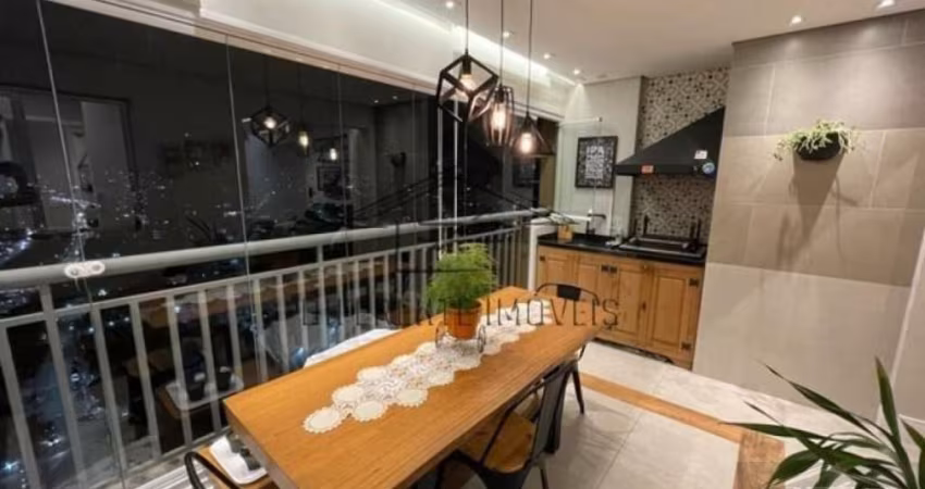 APARTAMENTO 2 DORMITORIOS UMA SUITE VAGA COBERTA