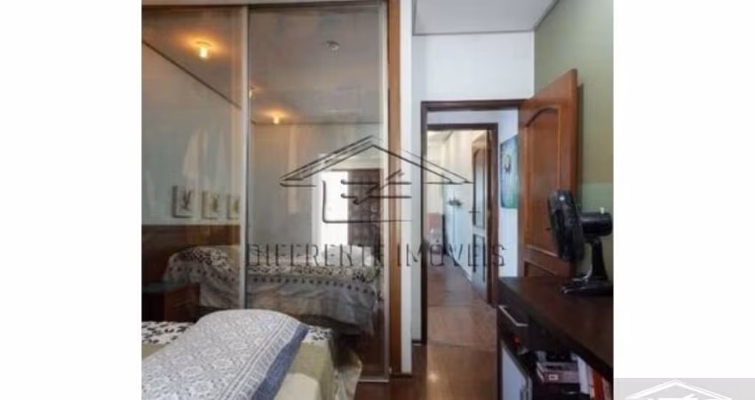 SOBRADO 2 DORMITORIOS UMA VAGA  PERFEITA LOCALIZAÇÃO
