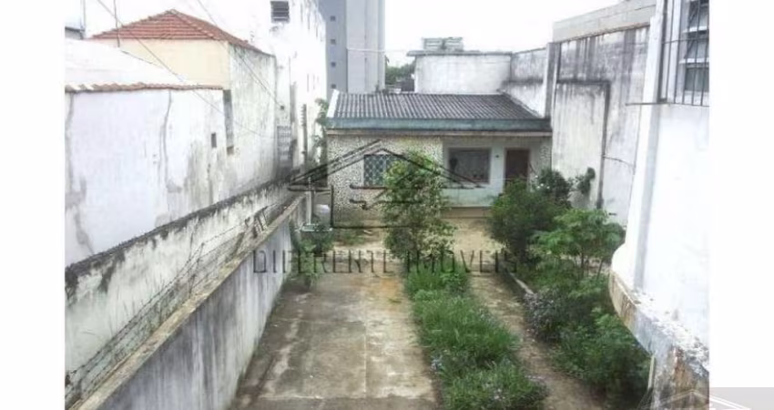 TE364 - TERRENO COM 600M² COM 3 CASAS NA VILA ORATÓRIO