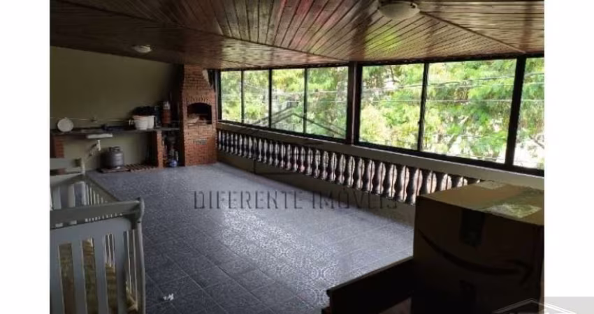 SOBRADO 3 DORMITÓRIOS - 250M² OPORTUNIDADE!