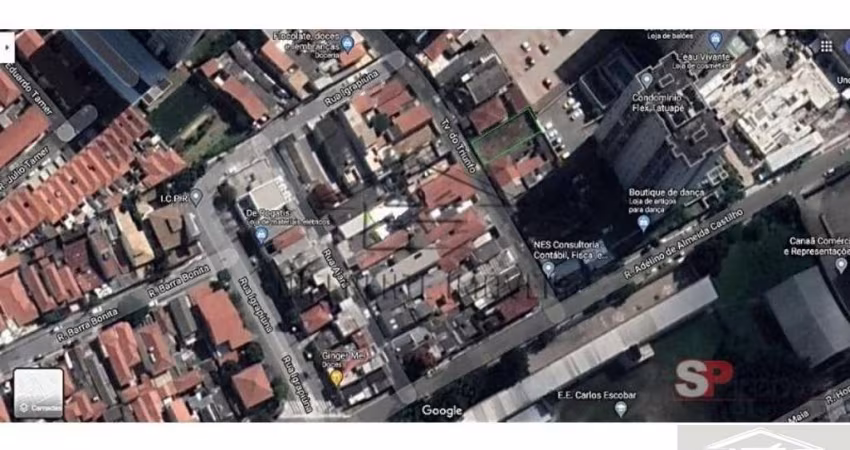 Terreno no Tatuapé com 240m², sendo 10 metros de frente.
