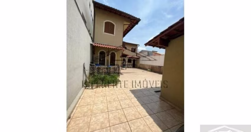 Casa no Jardim Aricanduva em terreno com 250m², 3 dormitórios