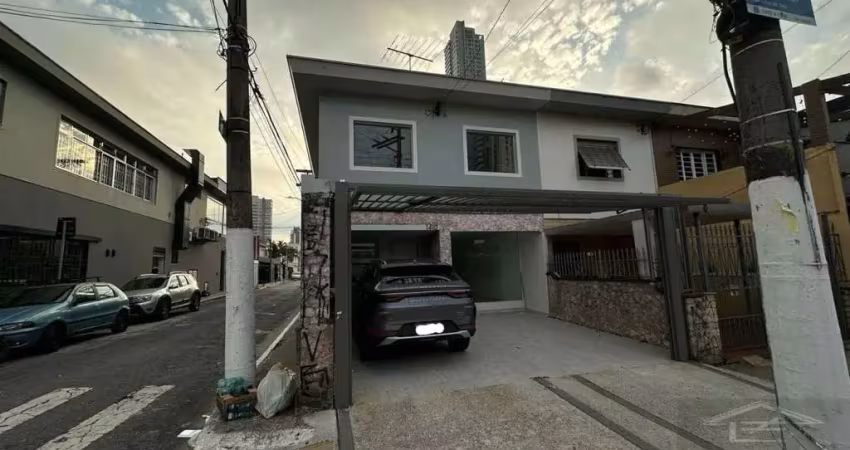 SOBRADO- CASA COMERCIAL NO TATUAPÉ!!