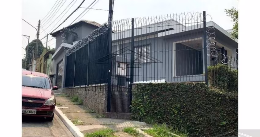 Casa a Venda com 3 Quartos na Cidade Líder,  São Paulo.