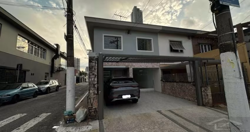 SOBRADO- CASA COMERCIAL NO TATUAPÉ!!