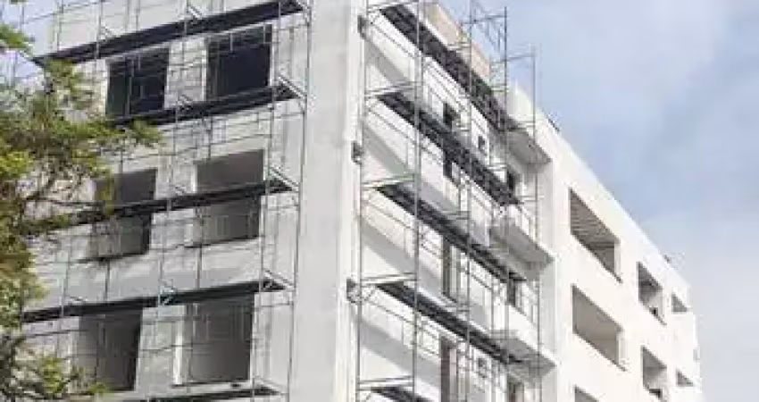 Apto com 79m² privativos com 3 quartos sendo 1 suíte e 2 vagas de garagem.