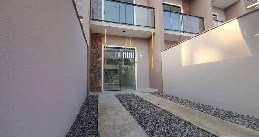 Sobrado Geminado no Espinheiros com 66m² com 02 quartos e 01 vaga