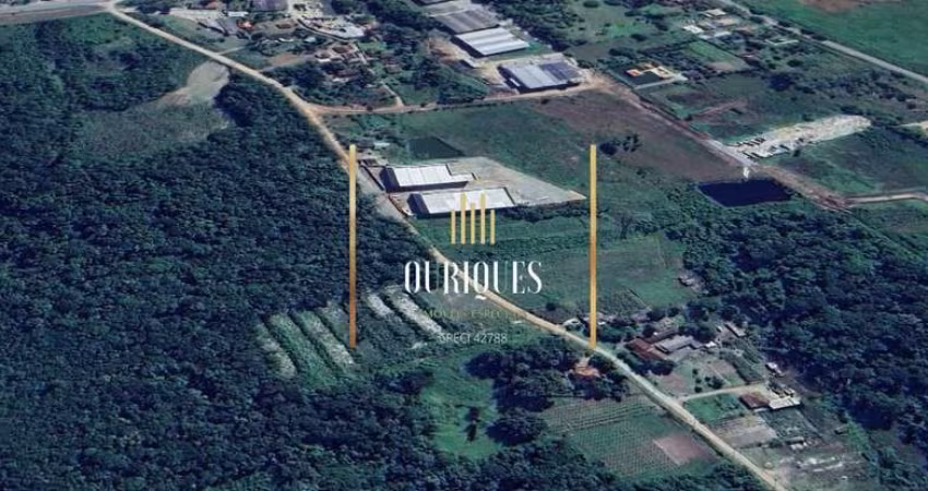 Excelente área industrial medindo 3.100m² com fácil acesso a BR 280.