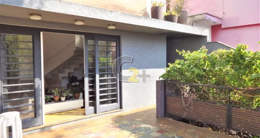 Sobrado a venda no Sumare com 3 quartos, 1 suite  e 2 vagas de garagem