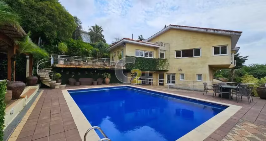 Casa a venda no Pacaembu com 4 quartos, 2 suíte e 8 vagas