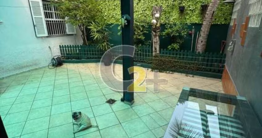 Casa Sobrado à venda em Perdizes com 3 quartos, sendo 2 suítes e 2 vagas